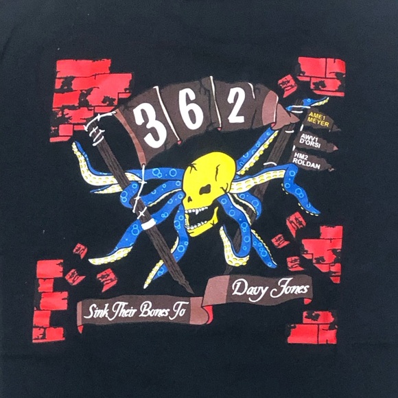 US Navy Davy Jones Locker T-Shirt Medium 362 Anchor Sailor Black 100% Cotton - Picture 2 of 4